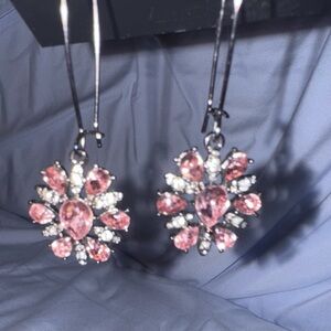 Simply Vera, Vera Wang Drop Earrings. Never worn.